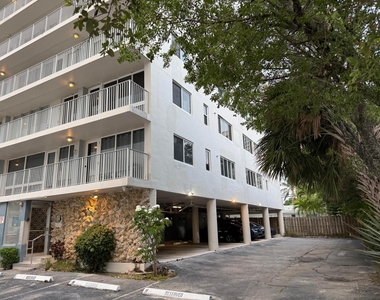 524 Orton Avenue - Photo Thumbnail 11