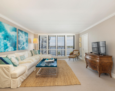 3800 Washington Road - Photo Thumbnail 4