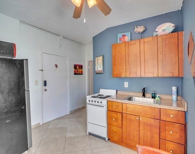 324 Indiana Street - Photo Thumbnail 11