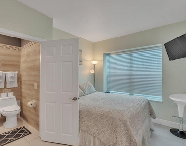 324 Indiana Street - Photo Thumbnail 23