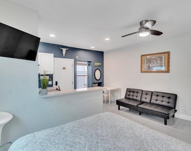324 Indiana Street - Photo Thumbnail 19