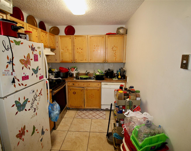 316 Meadows Circle - Photo Thumbnail 3