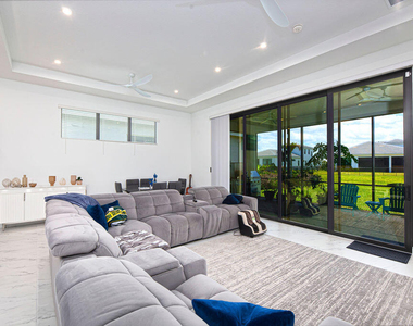 11338 Sw Pietra Way - Photo Thumbnail 11