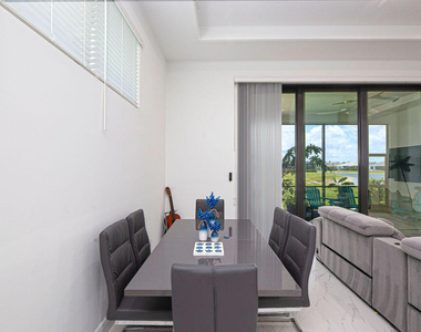 11338 Sw Pietra Way - Photo Thumbnail 10
