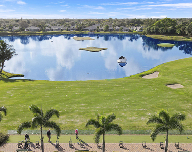 1001 Pinecrest Circle - Photo Thumbnail 2