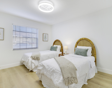 1001 Pinecrest Circle - Photo Thumbnail 19