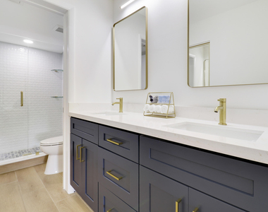 1001 Pinecrest Circle - Photo Thumbnail 15