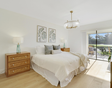 1001 Pinecrest Circle - Photo Thumbnail 13