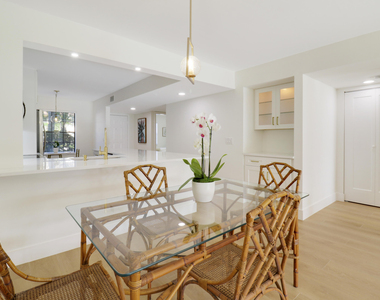 1001 Pinecrest Circle - Photo Thumbnail 9