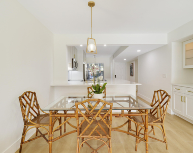 1001 Pinecrest Circle - Photo Thumbnail 8