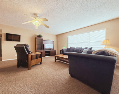 5301 Lakefront Boulevard - Photo Thumbnail 8