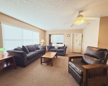 5301 Lakefront Boulevard - Photo Thumbnail 9