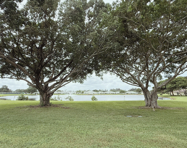 5301 Lakefront Boulevard - Photo Thumbnail 28