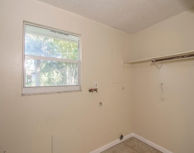 8604 Brookline Avenue - Photo Thumbnail 14