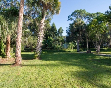 8604 Brookline Avenue - Photo Thumbnail 26