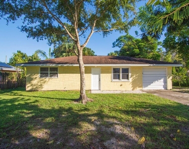 8604 Brookline Avenue - Photo Thumbnail 24