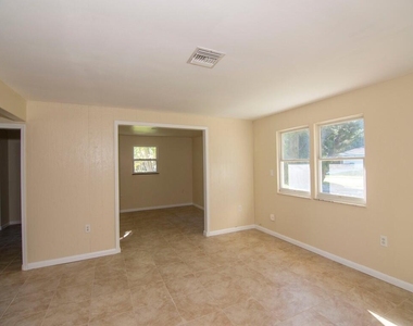 8604 Brookline Avenue - Photo Thumbnail 10