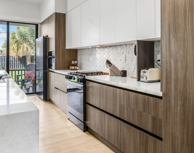 1125 N K Street - Photo Thumbnail 6