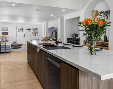 1125 N K Street - Photo Thumbnail 9