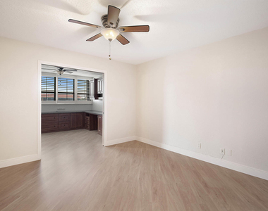 800 Jeffery Street - Photo Thumbnail 11