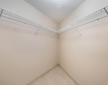 800 Jeffery Street - Photo Thumbnail 19