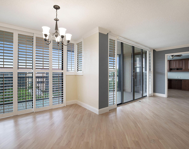 800 Jeffery Street - Photo Thumbnail 9