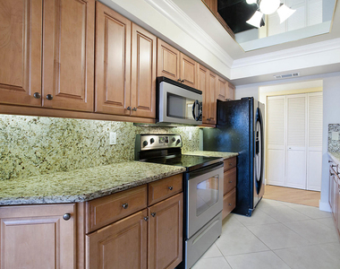 800 Jeffery Street - Photo Thumbnail 2