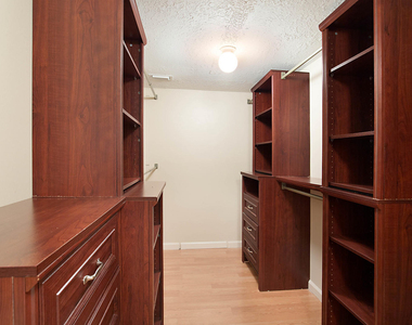 800 Jeffery Street - Photo Thumbnail 20
