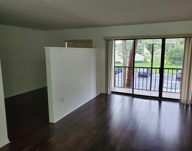603 Sea Pine Way - Photo Thumbnail 9