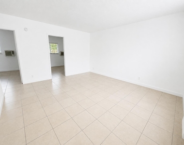 701 Sw 14th Avenue - Photo Thumbnail 4