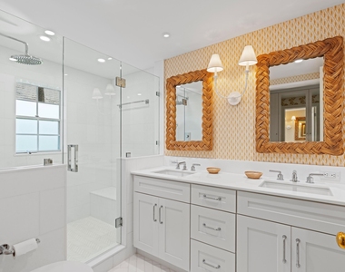 142 Peruvian Avenue - Photo Thumbnail 12