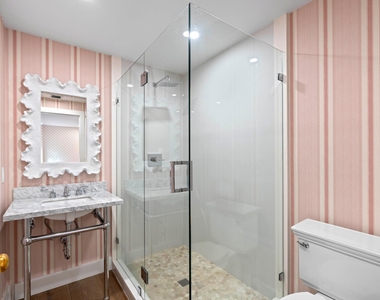 142 Peruvian Avenue - Photo Thumbnail 18