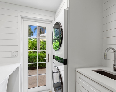 142 Peruvian Avenue - Photo Thumbnail 19