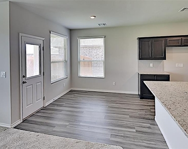 2516 Caden Court - Photo Thumbnail 7