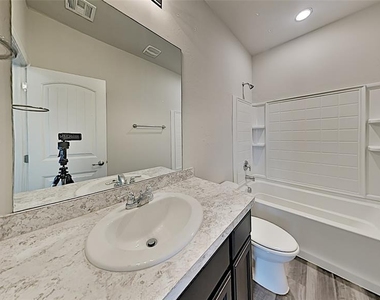 2516 Caden Court - Photo Thumbnail 12