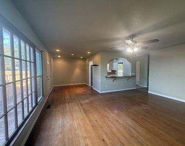 9909 Sunnymeade Place - Photo Thumbnail 14
