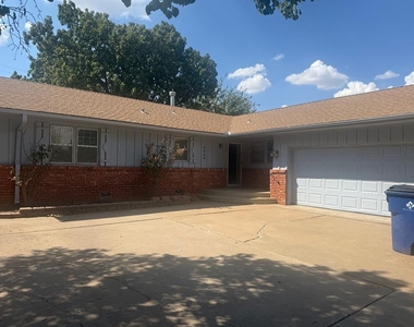 9909 Sunnymeade Place - Photo Thumbnail 2