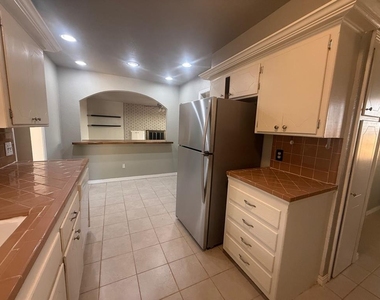 9909 Sunnymeade Place - Photo Thumbnail 8