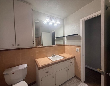 9909 Sunnymeade Place - Photo Thumbnail 25