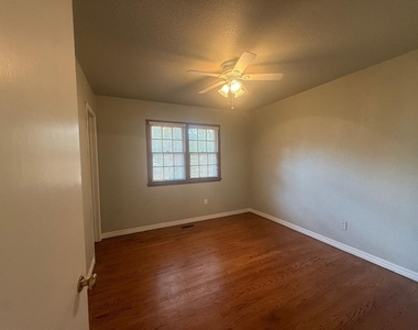 9909 Sunnymeade Place - Photo Thumbnail 17