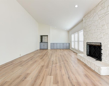 3208 Castlerock Road - Photo Thumbnail 3