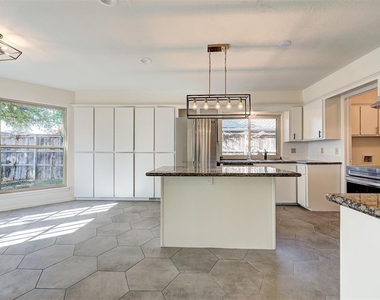 3208 Castlerock Road - Photo Thumbnail 9