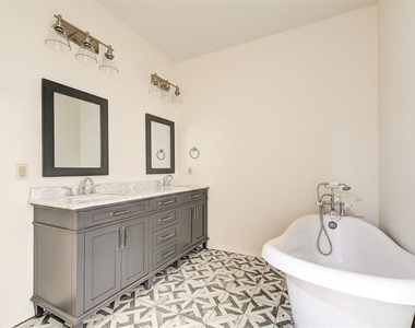 3208 Castlerock Road - Photo Thumbnail 17