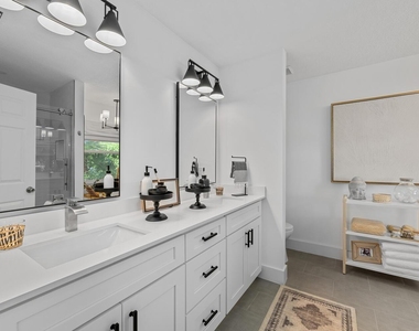 13531 Fountain View Boulevard - Photo Thumbnail 15