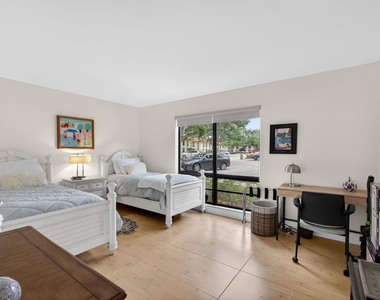 611 Brackenwood Cove - Photo Thumbnail 29