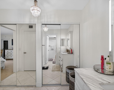 611 Brackenwood Cove - Photo Thumbnail 20