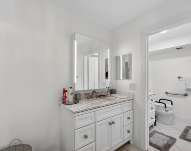 611 Brackenwood Cove - Photo Thumbnail 19
