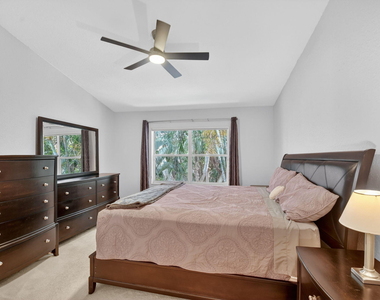 7910 Laina Lane - Photo Thumbnail 27