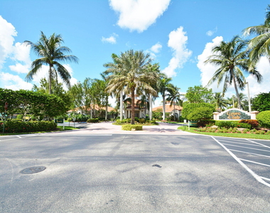 7910 Laina Lane - Photo Thumbnail 68