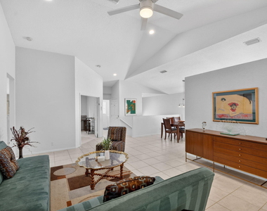 7910 Laina Lane - Photo Thumbnail 18